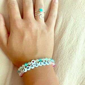 Customizable bracelets